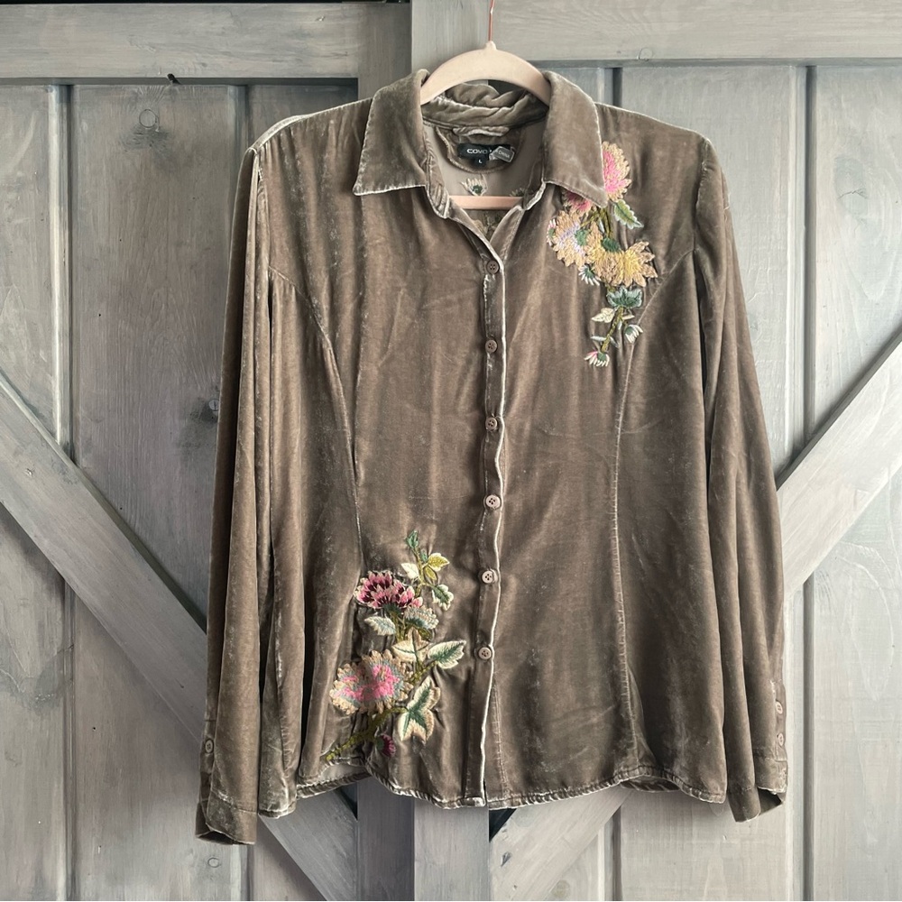 Anthropologie Brown Velvet Button-Down Shirt with Floral Embroidery